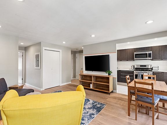 4th image of 17 Bowdoin St APT 4C