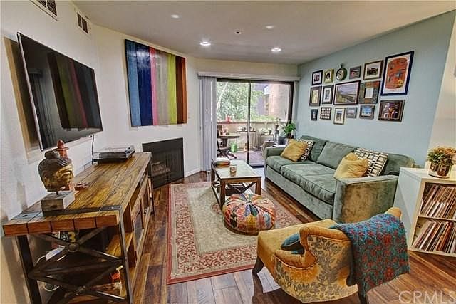 1st image of 35 Linden Ave APT 405