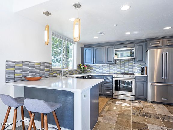 4th image of 6163 Fox Point Cir Unit C1