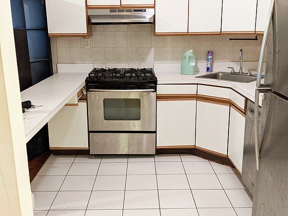 4th image of 31-30 12th St #1