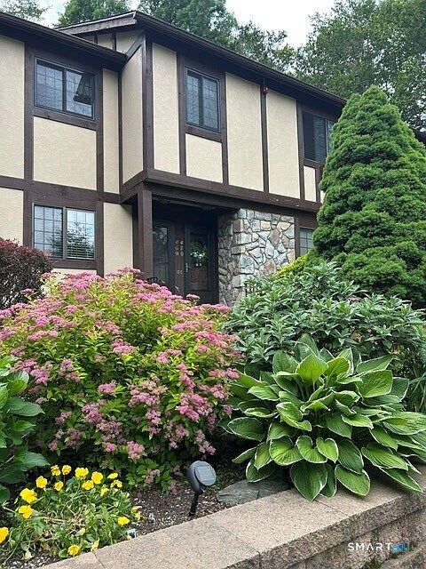 1st image of 470 Swanson Crescent #470