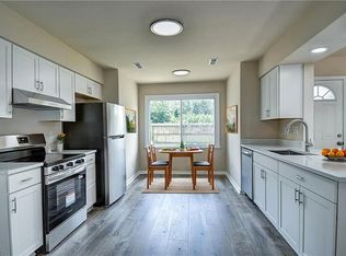 2133 Weybridge Dr, Virginia Beach, VA 23454