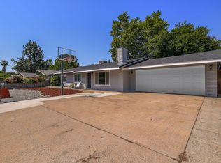 6842 Riverside Dr, Redding, CA 96001