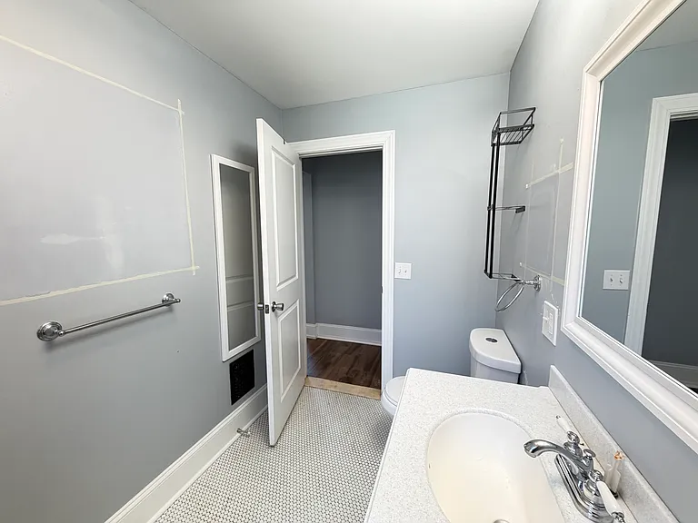 80 Dewitt St #1 — Photo 17