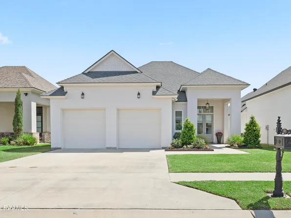 228 Santander Dr, Youngsville, LA 70592