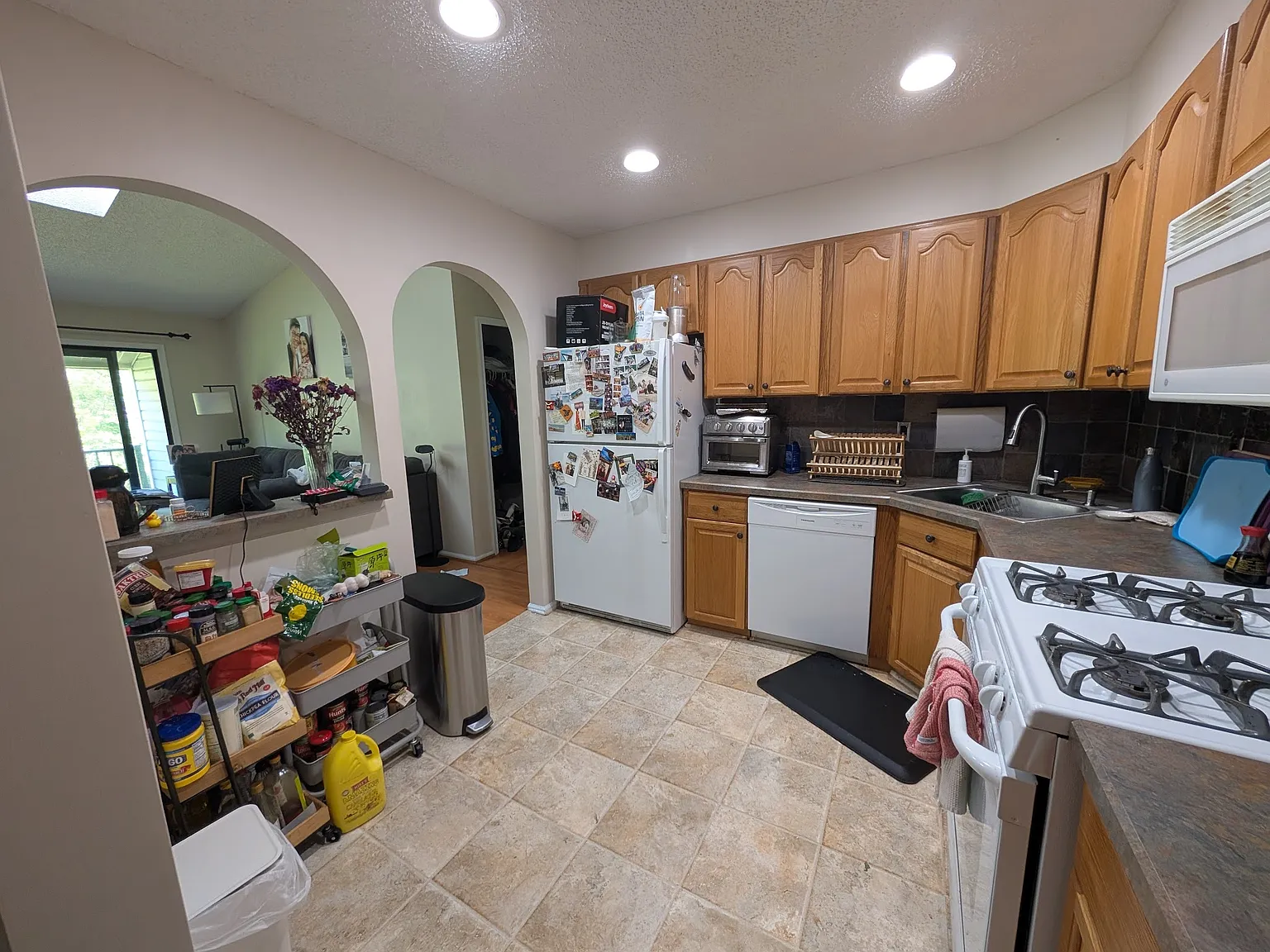 2 bed, 1100 sqft, $2,800 — Photo 3