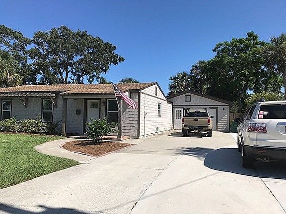 2nd image of 608 12th Ave N