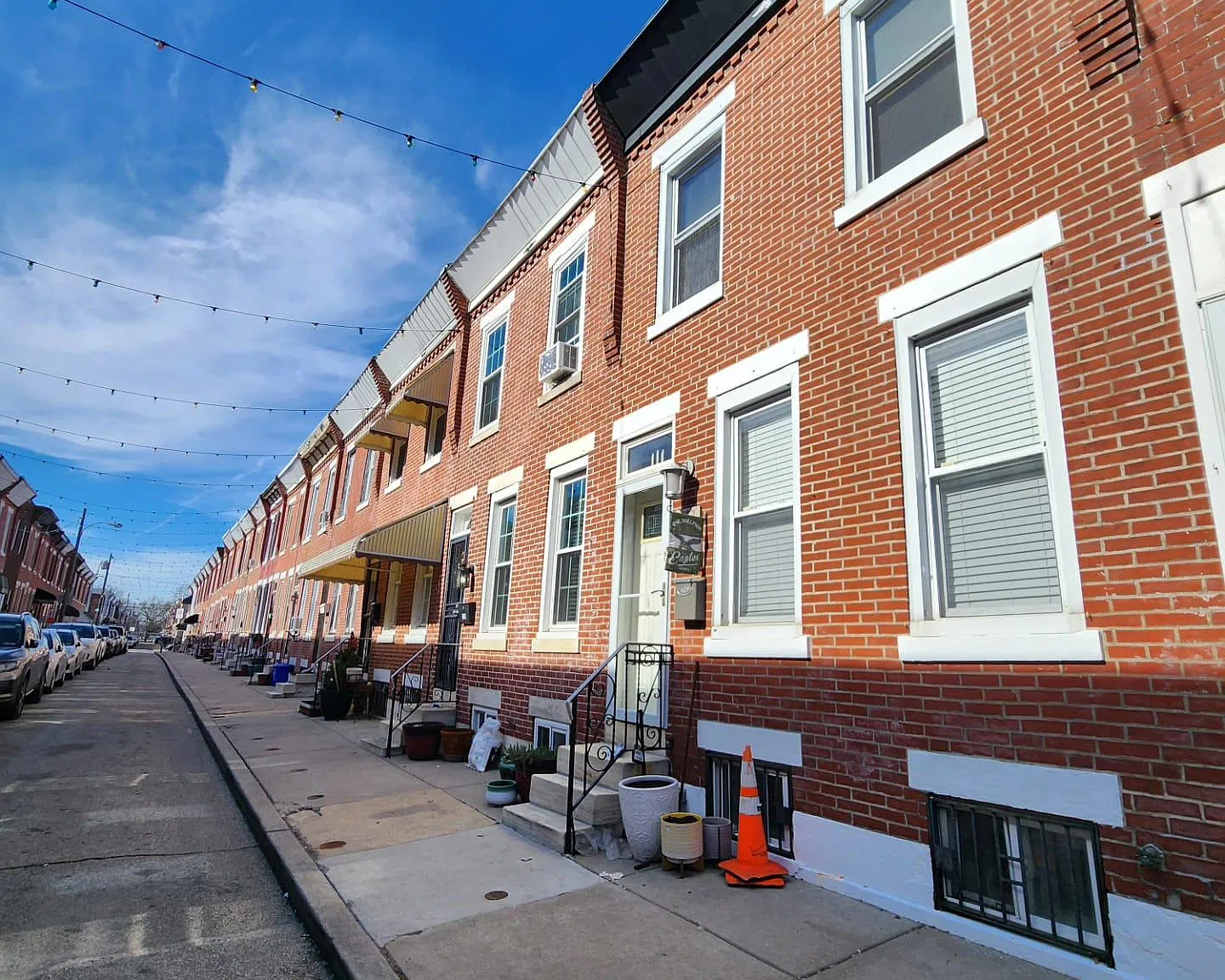 3 bed, 1.5 bath, 1144 sqft, $1,900 — Photo 1