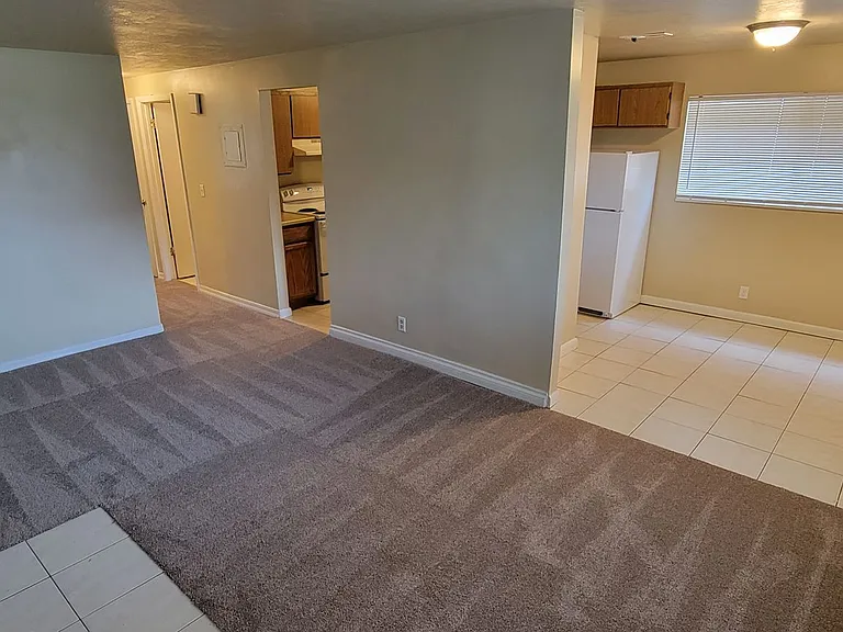 4642 S Arlington Park Dr — Photo 1