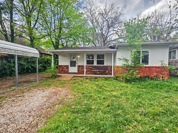 2939 W Grand Street, Springfield, MO 65802