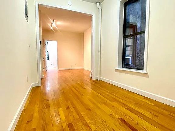 4th image of 228 E 80th St APT 3FE