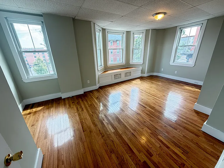 73 Danforth St #2 — Photo 1