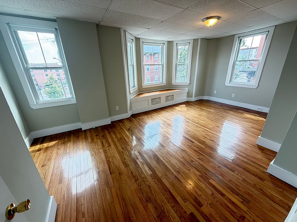 1st image of 73 Danforth St APT 2