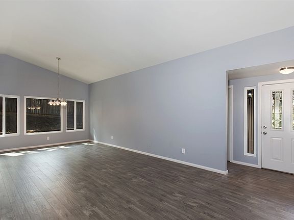 5th image of 42614 Escolacata Dr
