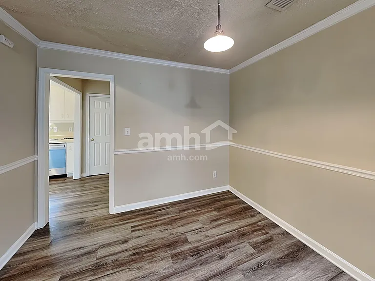 140 Cannon Dr — Photo 6