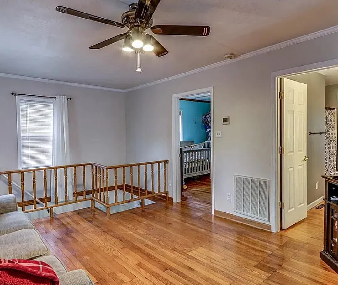4 bed, 2.0 bath, $1,650 — Photo 2
