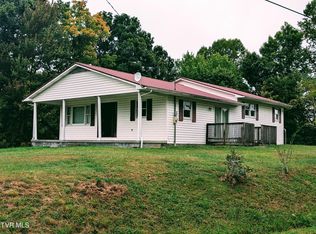 347 Stevens Rdg, Clinchco, VA 24226