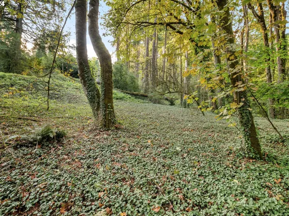 4666 NW Woodside Ter, Portland, OR 97210