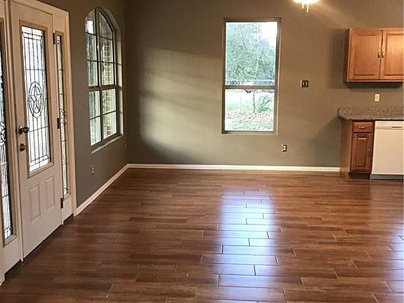 4th image of 6241 Twin Oaks Dr