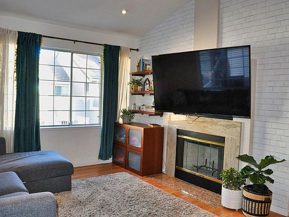 4th image of 6333 Holly Gillingham Ln
