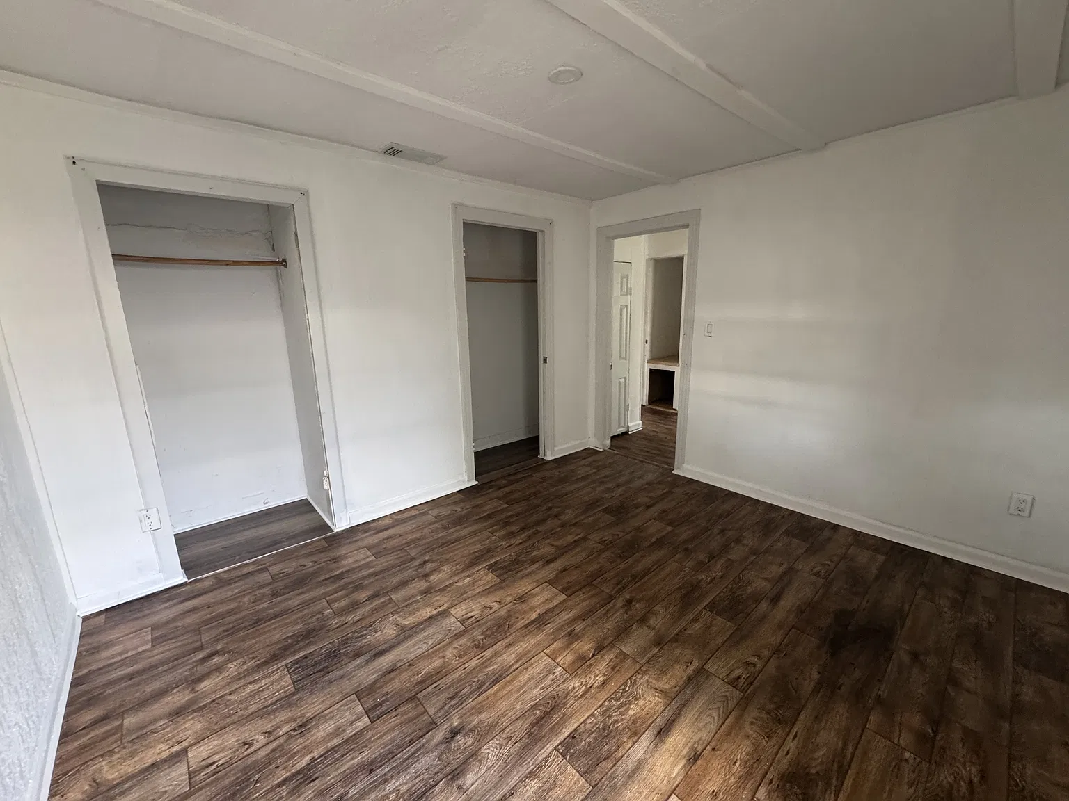 403 East North Street - 1 — Photo 4