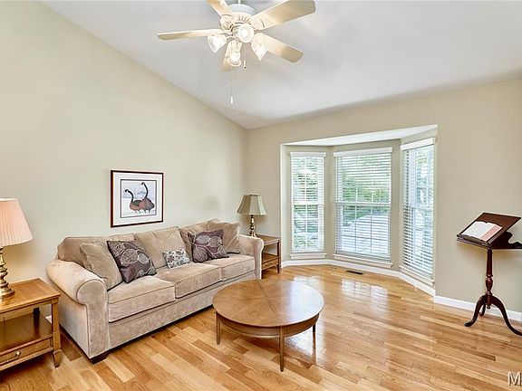 5th image of 1301 Kensington Way Dr