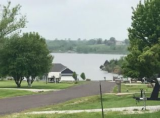 32310 Bufflehead Dr, Unionville, MO 63565