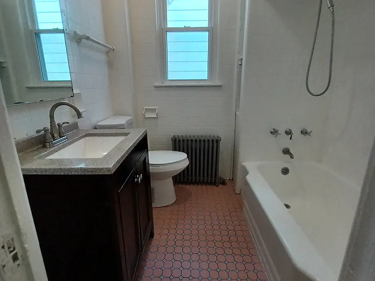 125 S 13th St #B — Photo 34
