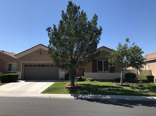 10326 Darby Rd, Apple Valley, CA 92308
