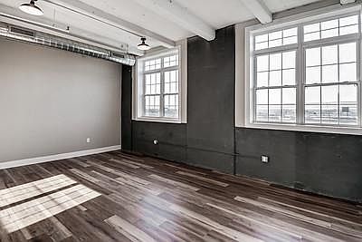 2nd image of 7301 Keystone St #211