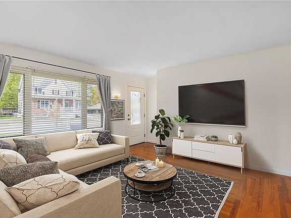 2nd image of 495 Gaskill St