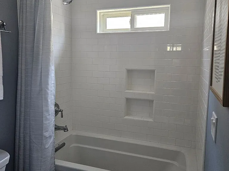 816 F Ave — Photo 16