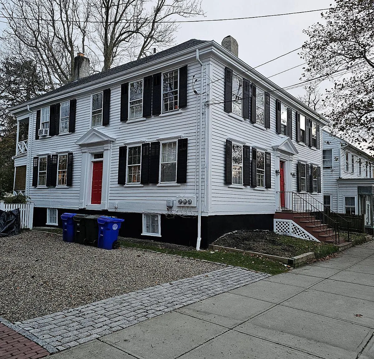 102 State St — Photo 3