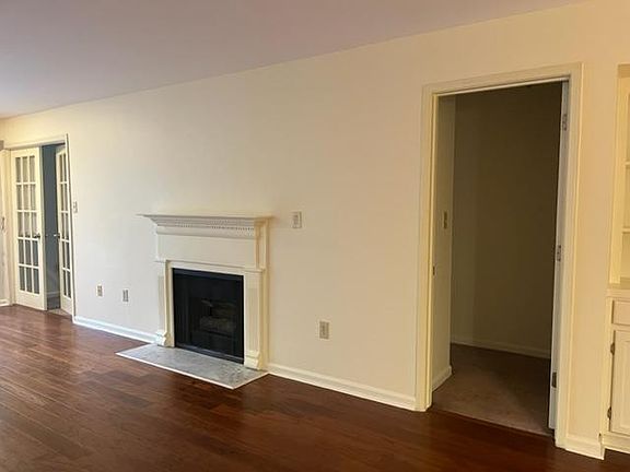 2nd image of 3215 Pine Heights Dr NE #3215