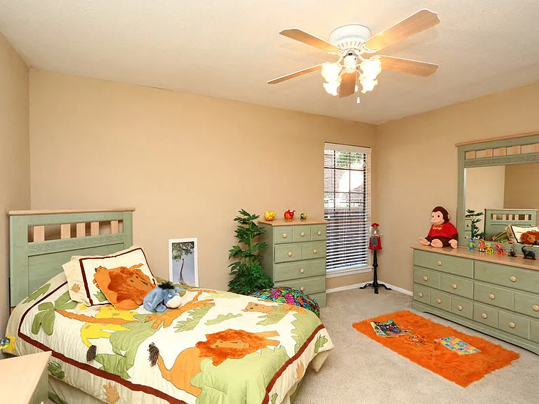Dove Park Apartments — Photo 24
