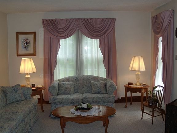 3rd image of 6011 Meridian Dr