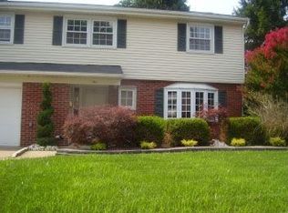 5 Constance Dr, Hamilton, NJ 08620