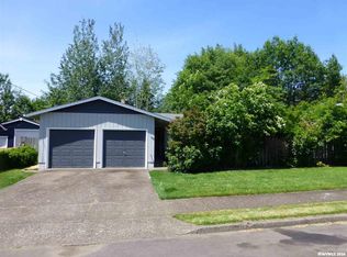 1030 NW 33rd St, Corvallis, OR