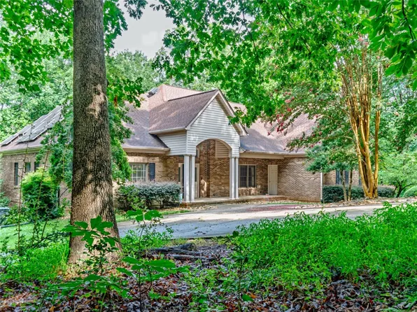 480 Pin Du Lac Dr, Central, SC 29630
