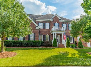 554 Fairwoods Dr, Huntersville, NC 28078