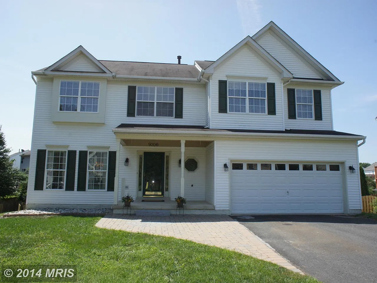 9206 William St photo 1