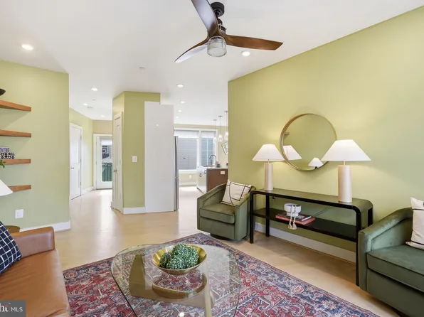 1301 Potomac Ave SE Unit 2, Washington, DC 20003