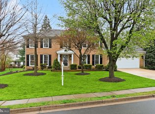 9799 Meadow Valley Dr, Vienna, VA 22181