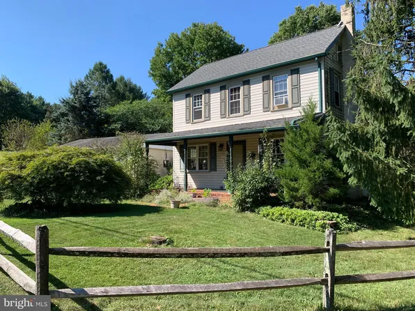 262 Kulps Rd, Barto, PA 19504