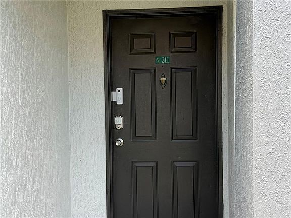 3rd image of 14037 Fairway Island Dr APT 211