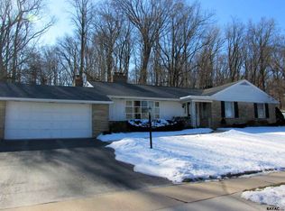 3320 Harrowgate Rd, York, PA 17402