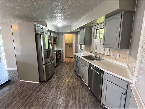 2nd image of 253 Saint Margaret Dr