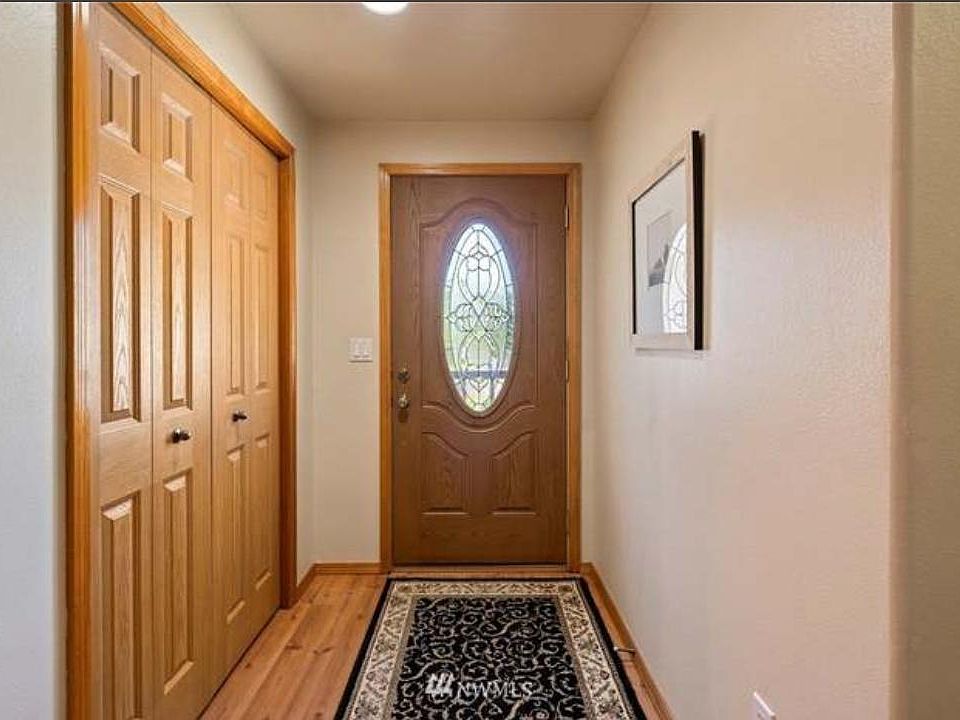1st image of 12511 58th Dr SE