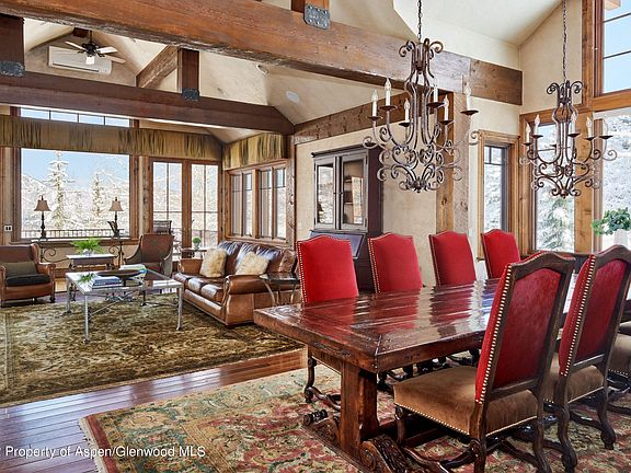 4th image of 64 Spruce Ridge Ln