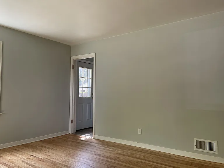 2925 Stevens St — Photo 2